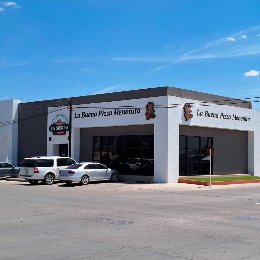 Casas Grandes Plaza Cisne